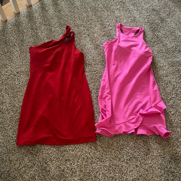 Beyond Yoga Red and Pink Dresses - Picture 1 of 5